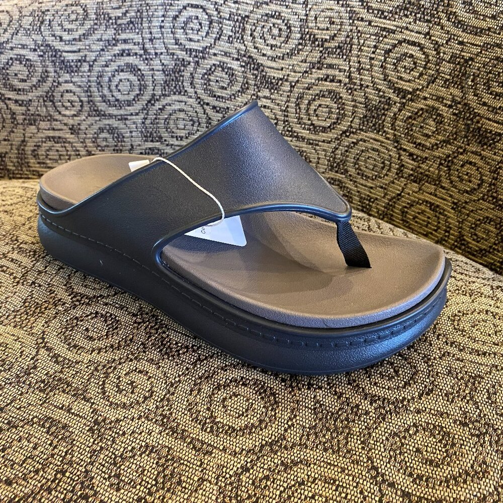 Dansko - Devyn Thong Black - Multiple Sizes (NEW W/ BOX)